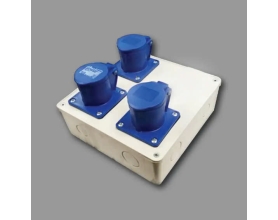 Tủ điện phân phối IP44 - 3 ổ cắm 3P 16A PCE NDB313 